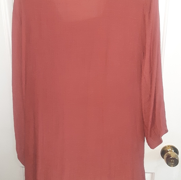 Womens Top - Picture 2 of 3